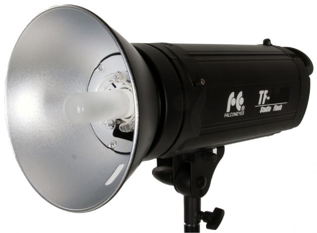 Falcon Eyes Kit de Flash de Studio TFK-2400A — 2