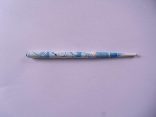 Deml Lacquered Wooden Calligraphy Nib Holder - White & Blue Swirl